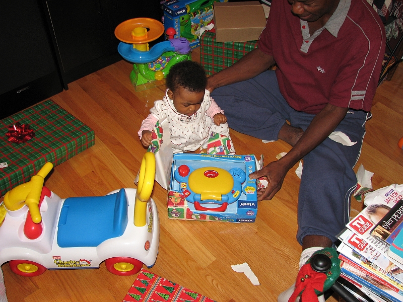 Xmas_2008_273.JPG - Her first Computer...of sorts...from her Mommy.