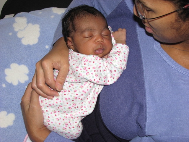 More_Mikayla_213.JPG - Mommy's little cherub!